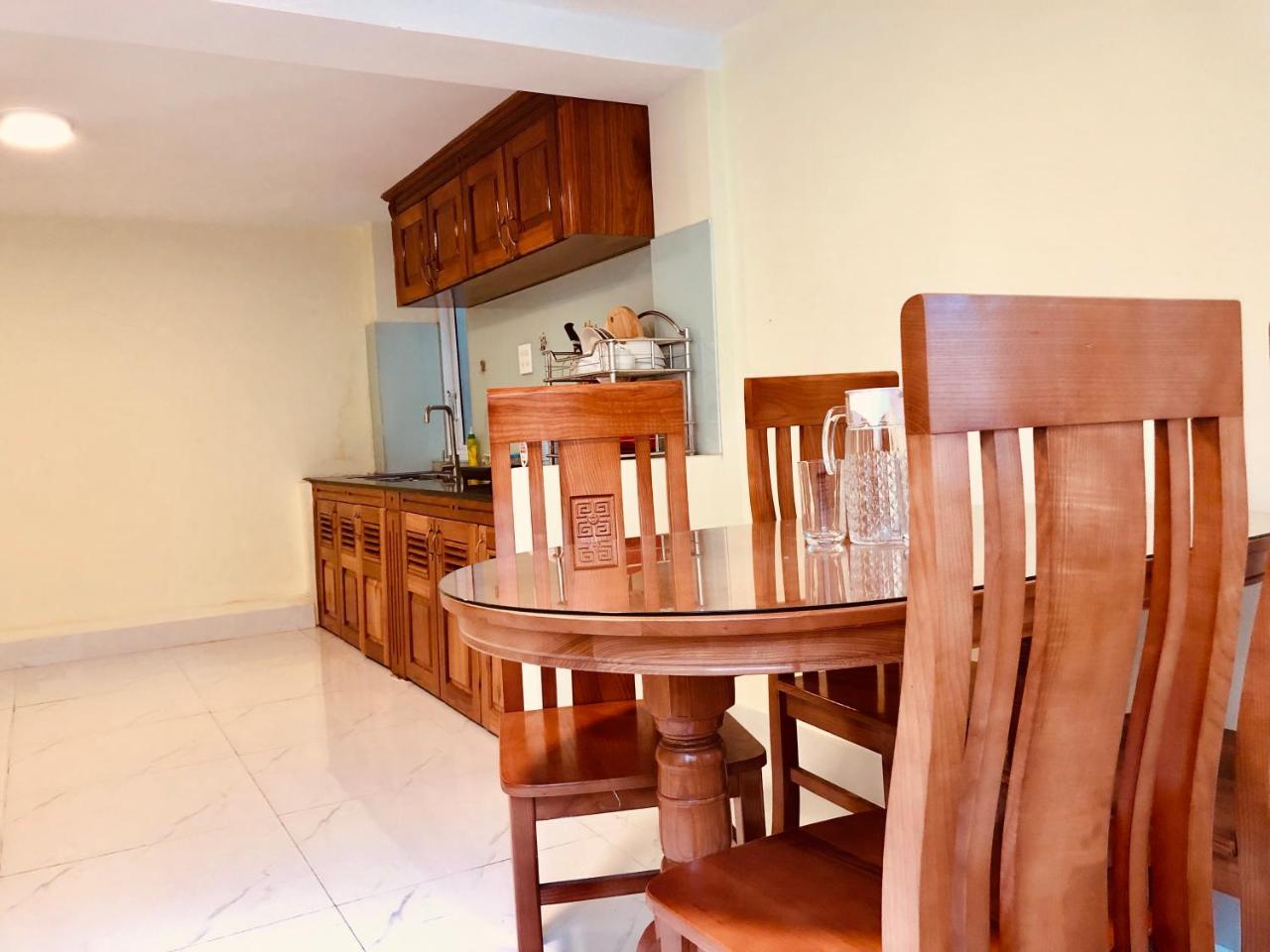 Ngoc Huong Hostel & Apartments Quy Nhơn Extérieur photo