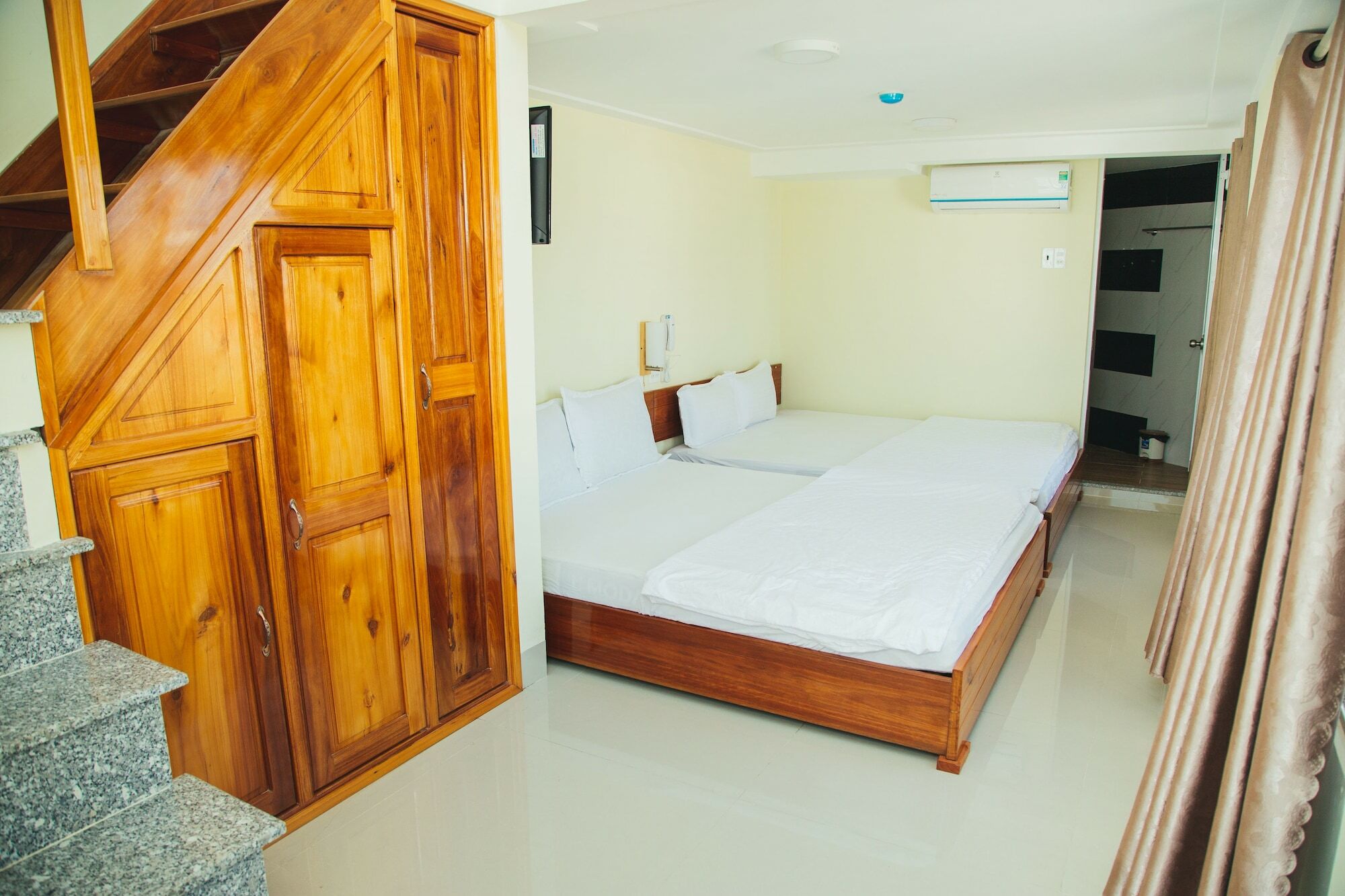 Ngoc Huong Hostel & Apartments Quy Nhơn Extérieur photo